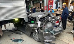 Hiện trường vụ ô tô tông liên hoàn trên quốc lộ 1A, 2 người bị thương