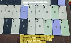 Hai phụ nữ không khai báo, giấu 24 lượng vàng và 32 iPhone qua sân bay Cam Ranh