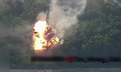 Nga xuất kích loạt "chim sắt cảm tử ", xóa sổ "hỏa thần " AS-90 do Ukraine cất giấu ở Dnipropetrovsk