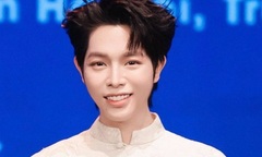 Ca sĩ Đức Phúc tìm bác tài bị hủy chuyến liên tục để tặng xe mới