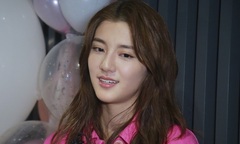 Nữ diễn viên đình đám livestream 11 tiếng, doanh thu hơn 560 tỷ đồng