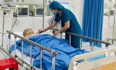 Người đàn ông phải cấp cứu sau khi ăn bát canh nấu với loại củ  "lạ "