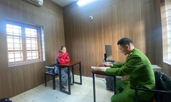 Nguyễn Thị Châm ra đầu thú