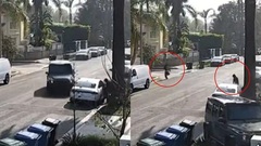 Clip: Màn trả đũa của nữ chủ nhà khiến băng trộm  "khóc thét " bỏ của chạy lấy người