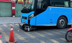 Tin tức tai nạn giao thông mới nhất ngày 30/12: Va chạm giữa ô tô khách và xe máy, 1 người tử vong