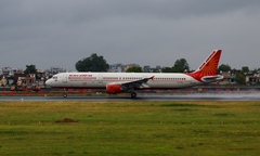 Nồng độ cồn vượt mức cho phép, phi công hãng Air India vẫn lên buồng lái