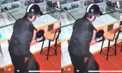 Siêu trộm đột nhập cửa hàng,  "cuỗm " 50 chiếc điện thoại trong  "nháy mắt "