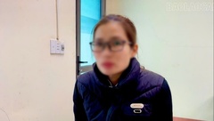Bắt quả tang Phạm Thị Hồng Nhung tổ chức cho 4 cặp nam nữ  "vui vẻ " tại nhà riêng, nhận 1 triệu đồng