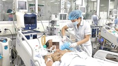 Tin tức đời sống 13/1: Người đàn ông suy hô hấp nguy kịch vì lây thủy đậu từ con