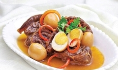 Cách làm món bò hầm trứng cút lạ miệng