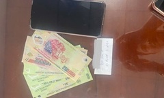  "Thế giới ngầm " Mại dâm 4.0: Bắt quả tang 2 đôi nam nữ  "vui vẻ " giá 400.000 đồng/lượt, lộ hành vi  "mờ ám " của quản lý nhà nghỉ