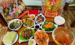 Đặt mâm lễ cúng ông Công ông Táo ở bếp hay bàn thờ gia tiên?