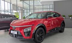 Giá dưới 1 tỷ đồng, VinFast VF 7 được đánh giá toàn diện nhất phân khúc