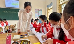 Giao quyền tuyển giáo viên ở tất cả bậc học cho giám đốc Sở Giáo dục