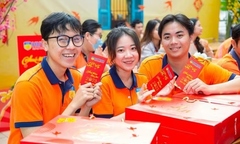 Nhiều trường đại học chi tiền tỷ lì xì sinh viên dịp Tết Nguyên đán Bính Ngọ