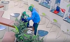 Cảnh báo từ các vụ cướp tiệm vàng, ngân hàng: Chuyên gia tội phạm học chỉ ra  "tam giác rủi ro " dịp cuối năm