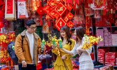 Người trẻ gác lo âu, sẵn sàng giải nhiệt để đón năm mới