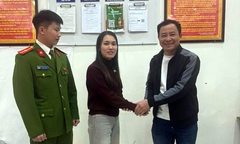 Tài khoản bất ngờ được  "ting ting " hơn 2 tỷ đồng, người phụ nữ ở Hà Nội có quyết định bất ngờ