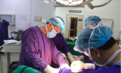 Tin tức đời sống 1/2: Thủng ruột vì thói quen rất nhiều người Việt mắc