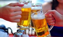 Đi vệ sinh thường xuyên sau khi uống rượu bia là tốt hay xấu?