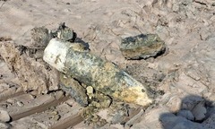 Đang cải tạo vuông tôm, người dân Cà Mau phát hiện "vật thể lạ khủng "