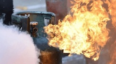 Nghi nổ bình gas tại Hà Tĩnh, bố tử vong, con trai bị thương