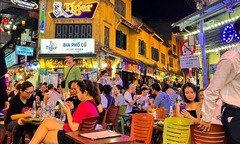 Khám phá phố Tạ Hiện - “phố Tây”