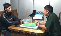 Bắt giữ đối tượng bị truy nã đang lẩn trốn trên tàu cá