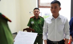 Triệt xóa đường dây sản xuất gần 1 tấn cà phê giả mỗi ngày bằng hóa chất, phụ gia và bột đậu nành