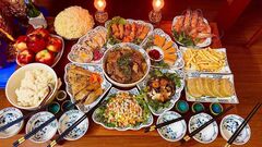 Mâm cỗ Tết quá mặn, quá béo: Bác sĩ cảnh báo nguy cơ “quá tải” sức khỏe sau kỳ nghỉ dài