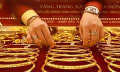 Giá vàng hôm nay (9/2): Vàng tiếp tục đi lên, chuyên gia nhận định