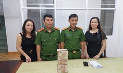 Tài khoản bất ngờ nhận 1 tỷ đồng, người phụ nữ nhờ lập tức trình báo công an 