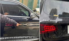 Diễn biến mới nhất vụ Mercedes GLC200 bị cào xước, bẻ gương, đập kính khi đỗ bên đường ở Hà Nội