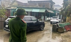 Thông tin mới nhất vụ người đàn ông  thách thức  "phạt 100 triệu cũng được " khi bị nhắc vì đậu ô tô chắn đường