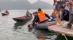 Vụ chìm tàu hồ Thác Bà: Hai lái tàu có quả kiểm tra nồng độ cồn, ma túy ra sao?
