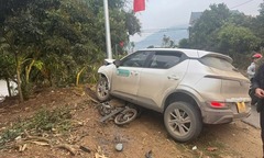 Điều tra vụ ô tô lao nhanh lấn làn, húc văng xe máy khiến thầy hiệu trưởng tử vong ở Sơn La