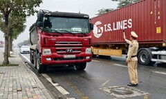 Hà Nội: Xử lý 437 trường hợp vi phạm TTATGT theo 4 chuyên đề