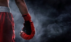 Nam thanh niên 17 tuổi gãy cổ xương bàn tay sau khi chơi boxing