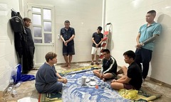 Công an triệt phá sới bạc, bắt giữ nhiều đối tượng có tiền án, tiền sự: Hiện trường có gì?
