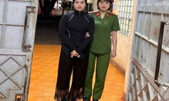 Vận động  "kiều nữ " có lệnh truy nã đặc biệt nguy hiểm ra đầu thú 