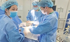 Tin tức đời sống 18/3: Ngã cầu thang, cháu bé 14 tháng tuổi bị chấn thương sọ não
