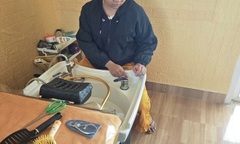 Khởi tố nữ chủ tiệm gội đầu, massage trộm vàng của khách hàng
