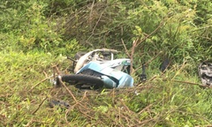 Gia Lai: Phát hiện 2 thanh niên tử vong bên vệ đường, bên cạnh là chiếc xe máy