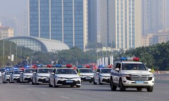 Gặp xe ưu tiên đang làm nhiệm vụ: Người tham gia giao thông cần làm gì?