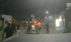 Công an điều tra vụ clip  "3 xe bán tải rượt đuổi, hành hung người trong đêm "