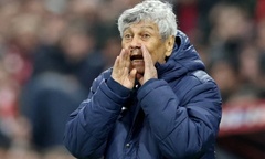 HLV 80 tuổi đột quỵ sau thất bại ở play-off World Cup