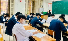 Kết quả khảo sát lớp 12 Hà Nội, chủ yếu 3-5 điểm, môn Toán không có học sinh đạt điểm 10