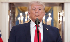 Tổng thống Trump tuyên bố "giáng đòn cực mạnh " vào Iran trong 2-3 tuần tới