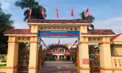 Tin tức giáo dục 24h: Tình tiết mới vụ hiệu trưởng bị đình chỉ để điều tra nghi vấn  "chạy " hợp đồng giáo viên