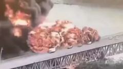 Clip: Nổ lớn làm rung chuyển cây cầu huyết mạch Panama